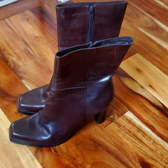 Nine West Brown Boots - Picture 1 of 5